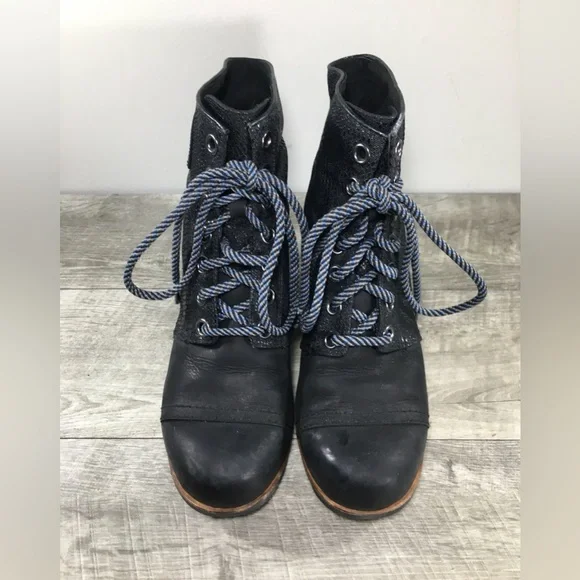 Sorel Women’s NL2264 Black Leather Premium Hidden Wedge Ankle Boots Size 10 - Picture 4 of 11